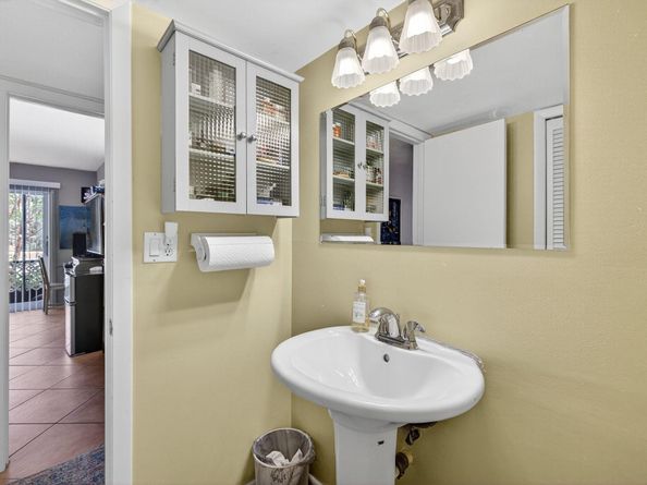 4113 NW 88th Ave 102, Coral Springs FL 33065