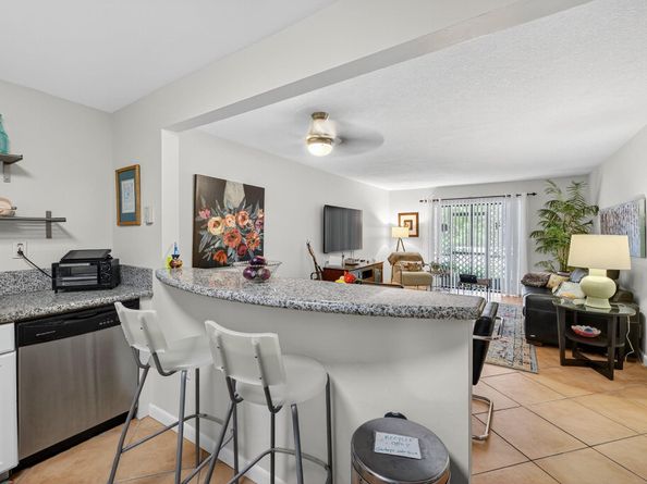 4113 NW 88th Ave 102, Coral Springs FL 33065