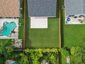 8260 SW 41st  Ct, Davie FL 33328