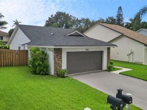 8260 SW 41st  Ct, Davie FL 33328