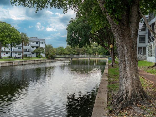 8360 Sands Point Boulevard G306, Tamarac FL 33321