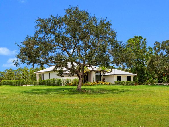 5555 Cougars Prowl, Lake Worth FL 33449