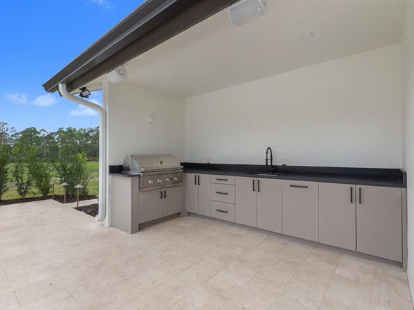 5555 Cougars Prowl, Lake Worth FL 33449