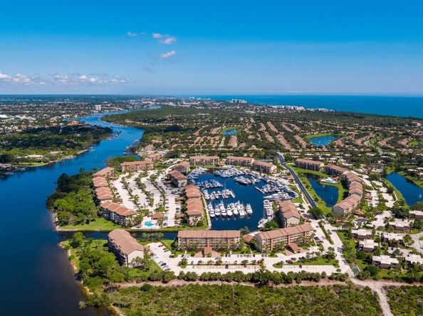 1001 Seafarer Circle 102, Jupiter FL 33477