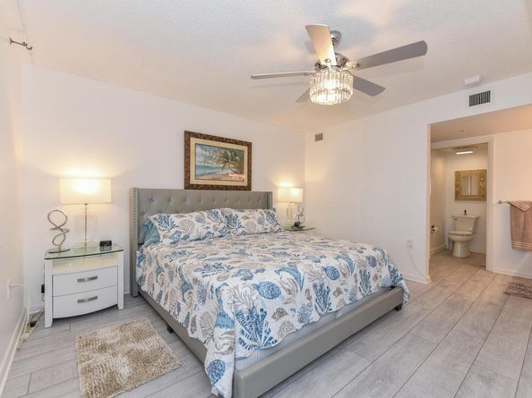 1001 Seafarer Circle 102, Jupiter FL 33477