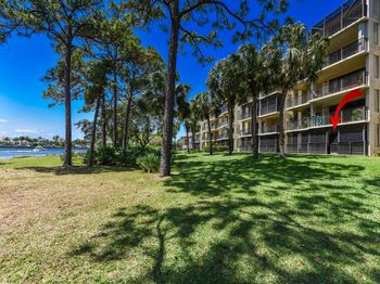 1001 Seafarer Circle