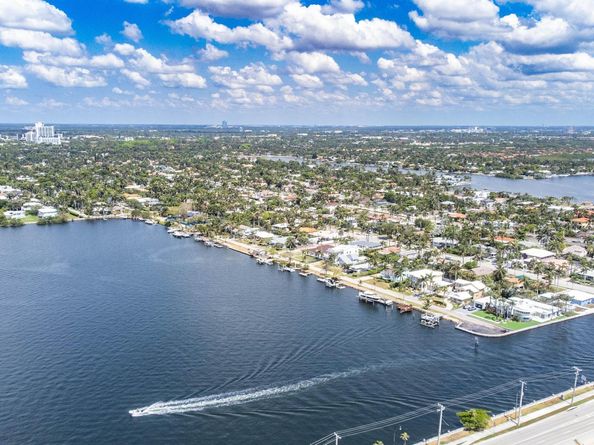 1049 Van Buren Street, Hollywood FL 33019