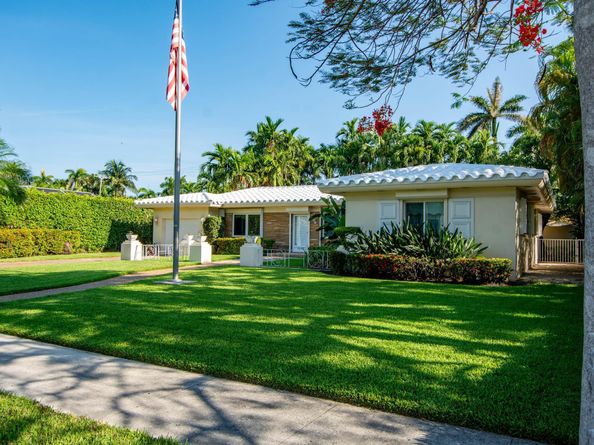 1049 Van Buren Street, Hollywood FL 33019