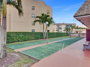 10467 Sunrise Lakes Blvd 210, Sunrise FL 33322
