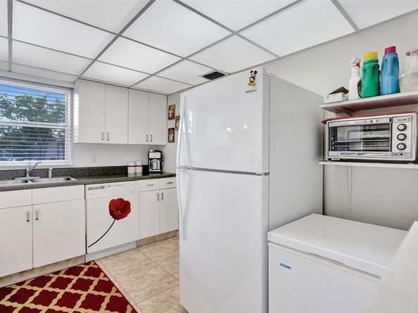 10467 Sunrise Lakes Blvd 210, Sunrise FL 33322