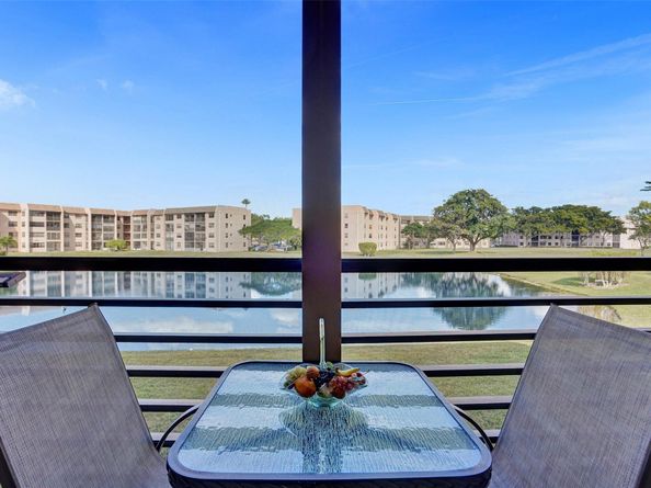10467 Sunrise Lakes Blvd 210, Sunrise FL 33322