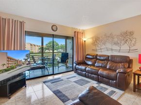 10467 Sunrise Lakes Blvd 210, Sunrise FL 33322
