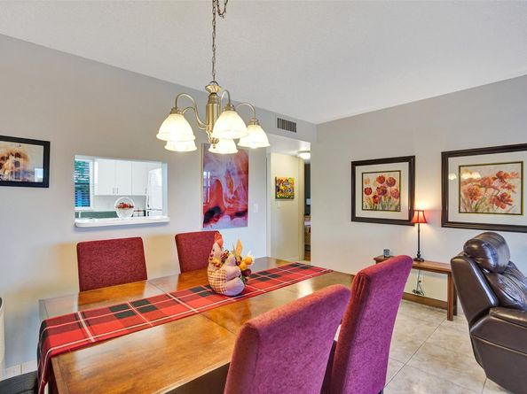 10467 Sunrise Lakes Blvd 210, Sunrise FL 33322