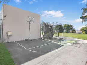 10467 Sunrise Lakes Blvd 210, Sunrise FL 33322