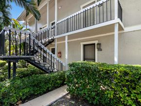 11863 Wimbledon Circle 450, Wellington FL 33414