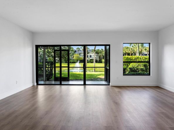 11863 Wimbledon Circle 450, Wellington FL 33414