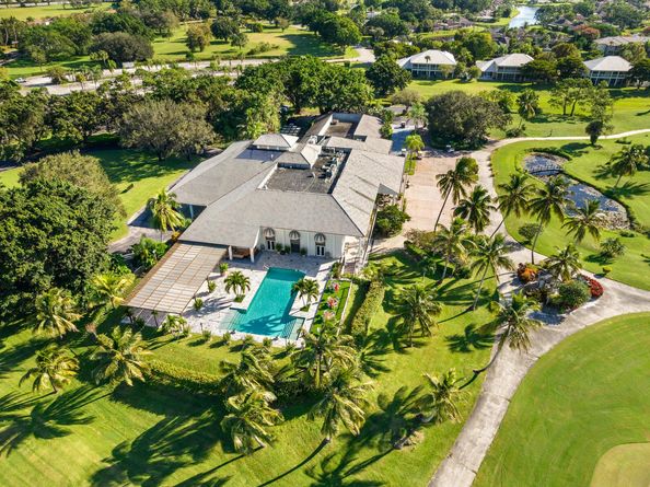 11863 Wimbledon Circle 450, Wellington FL 33414