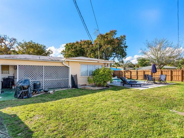4780 NE 8th Terrace, Oakland Park FL 33334