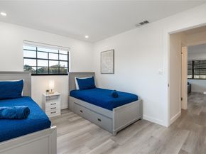 807 SW 14th Ct, Fort Lauderdale FL 33315