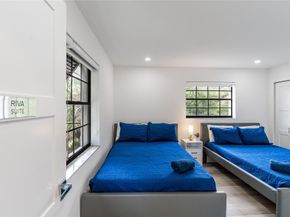 807 SW 14th Ct, Fort Lauderdale FL 33315