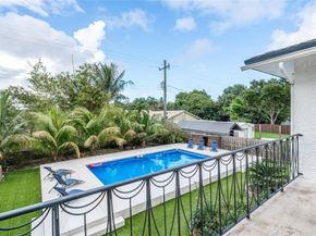 807 SW 14th Ct, Fort Lauderdale FL 33315