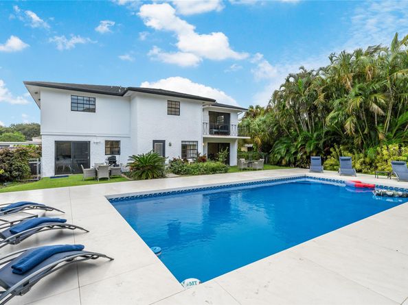807 SW 14th Ct, Fort Lauderdale FL 33315