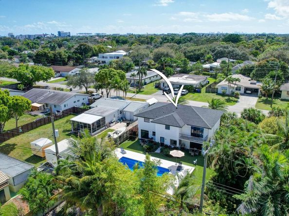 807 SW 14th Ct, Fort Lauderdale FL 33315