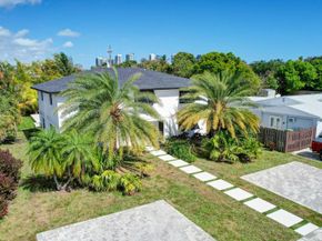 807 SW 14th Ct, Fort Lauderdale FL 33315