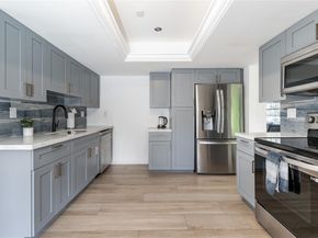 807 SW 14th Ct, Fort Lauderdale FL 33315