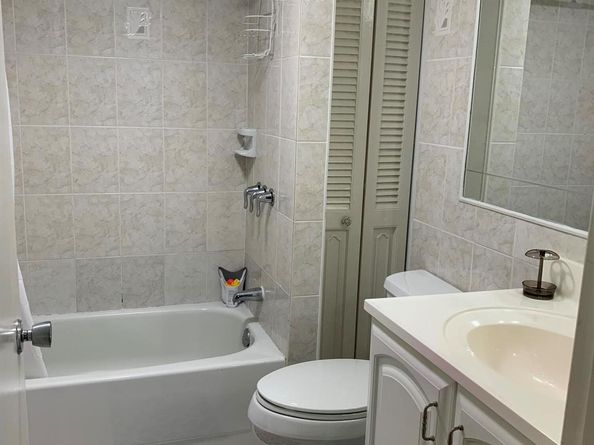 8735 Ramblewood Drive 109, Coral Springs FL 33071