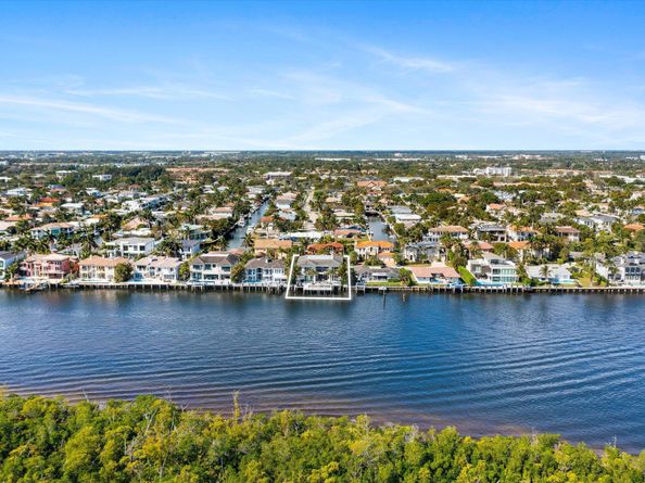 7212 NE 8th Drive, Boca Raton FL 33487