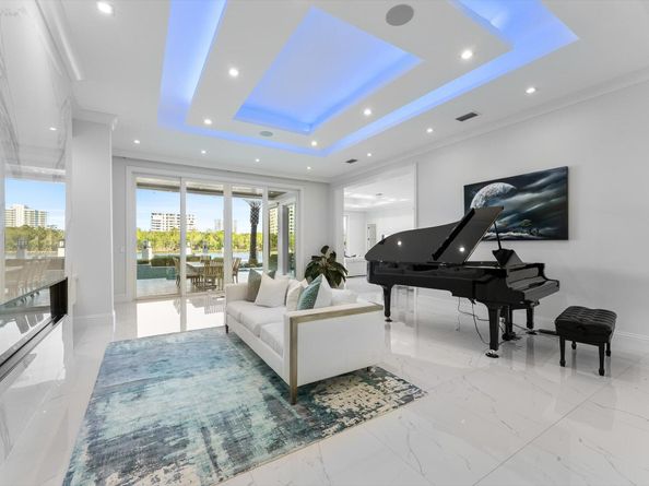 7212 NE 8th Drive, Boca Raton FL 33487