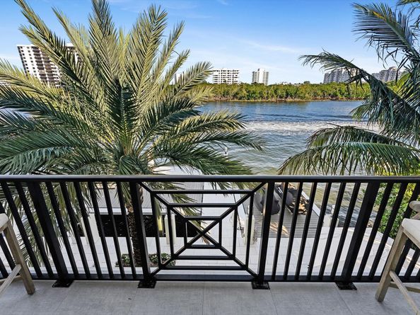 7212 NE 8th Drive, Boca Raton FL 33487