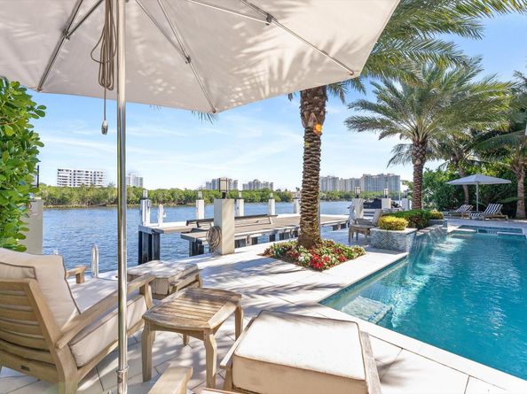 7212 NE 8th Drive, Boca Raton FL 33487