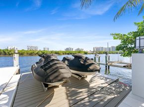 7212 NE 8th Drive, Boca Raton FL 33487