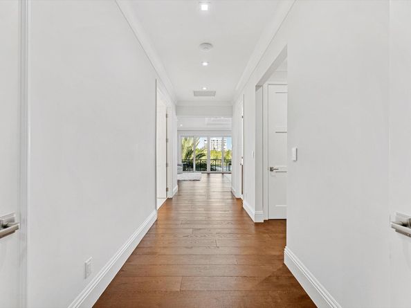 7212 NE 8th Drive, Boca Raton FL 33487