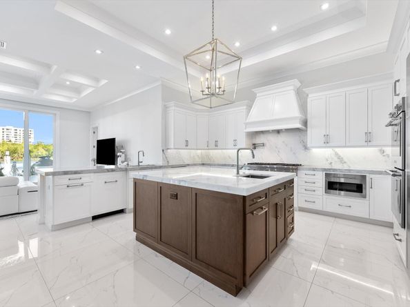7212 NE 8th Drive, Boca Raton FL 33487