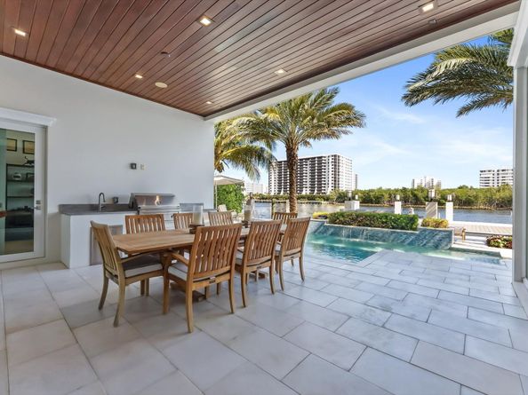 7212 NE 8th Drive, Boca Raton FL 33487