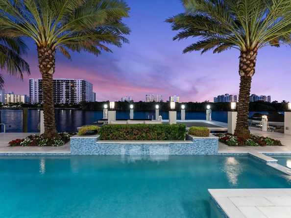 7212 NE 8th Drive, Boca Raton FL 33487