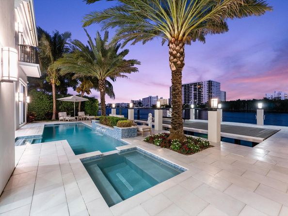 7212 NE 8th Drive, Boca Raton FL 33487