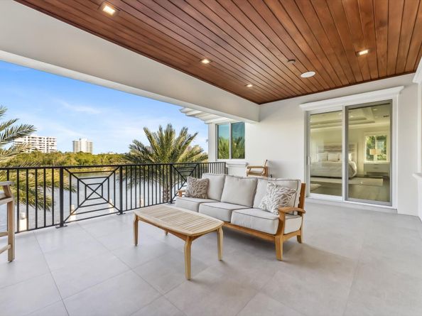 7212 NE 8th Drive, Boca Raton FL 33487