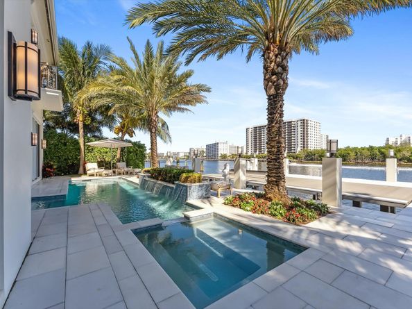 7212 NE 8th Drive, Boca Raton FL 33487