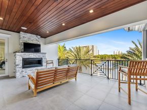 7212 NE 8th Drive, Boca Raton FL 33487