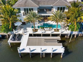 7212 NE 8th Drive, Boca Raton FL 33487