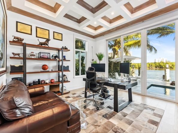 7212 NE 8th Drive, Boca Raton FL 33487