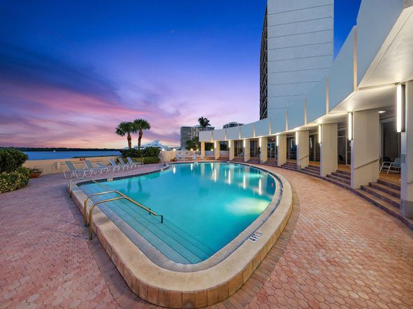 134 Lakeshore Drive 316, North Palm Beach FL 33408