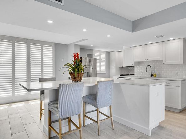 134 Lakeshore Drive 316, North Palm Beach FL 33408
