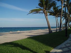 19 Ashby A 19, Deerfield Beach FL 33442