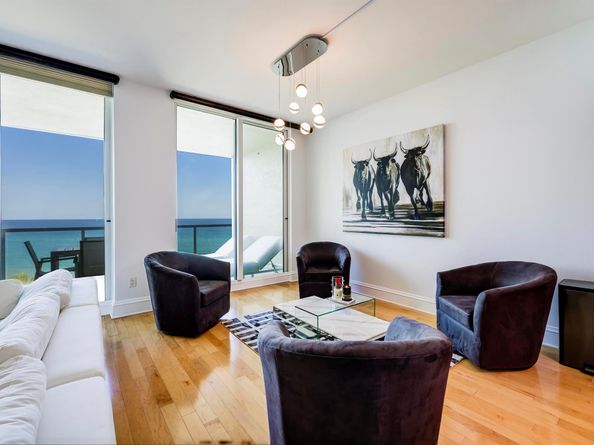 1063 Hillsboro Mile 703, Hillsboro Beach FL 33062