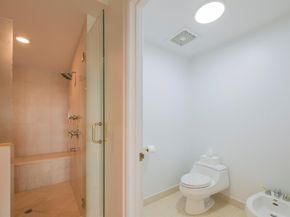 1063 Hillsboro Mile 703, Hillsboro Beach FL 33062
